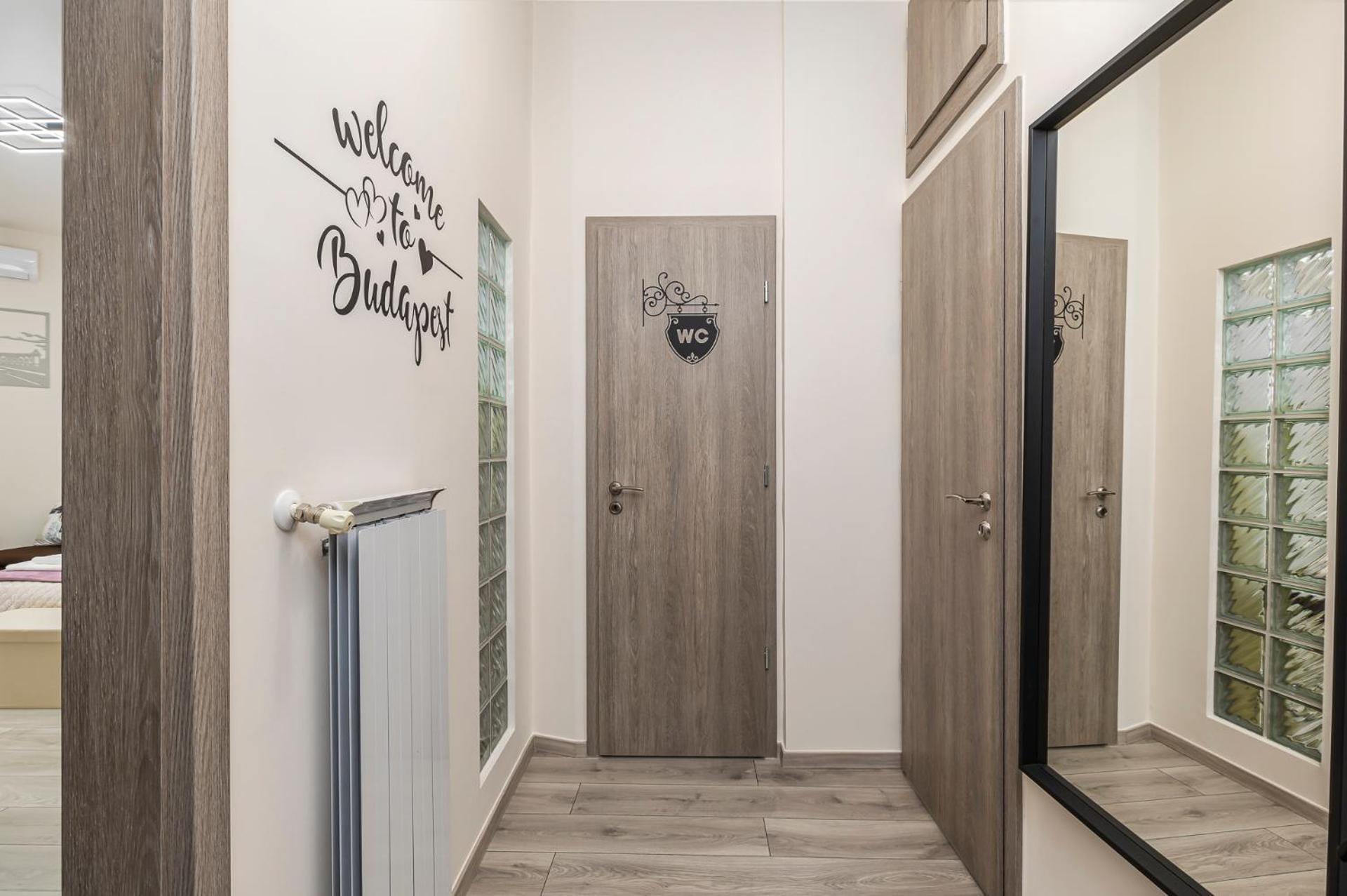 Galaxy Apartement Lift Parking Budapeste Exterior foto