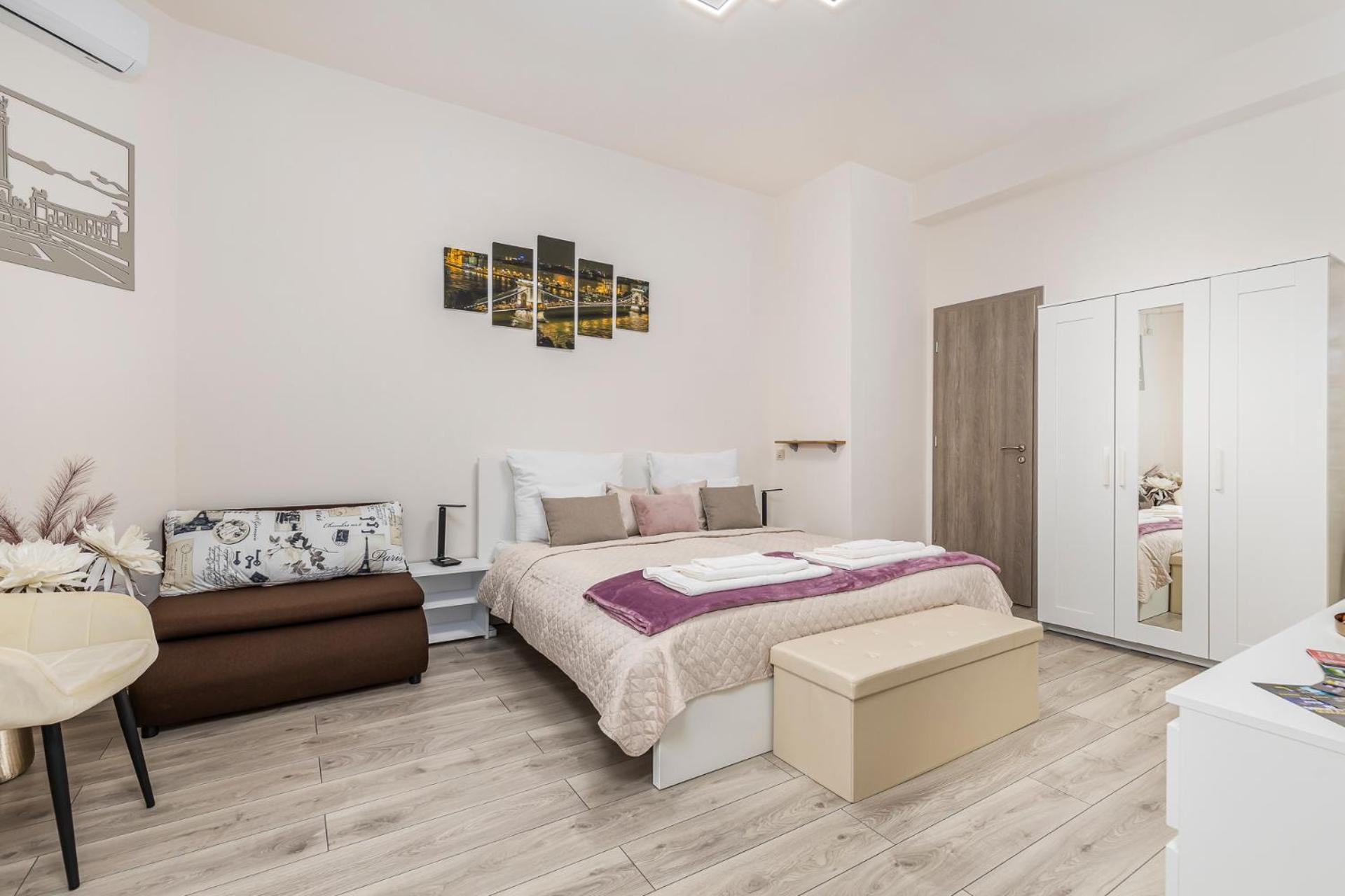 Galaxy Apartement Lift Parking Budapeste Exterior foto